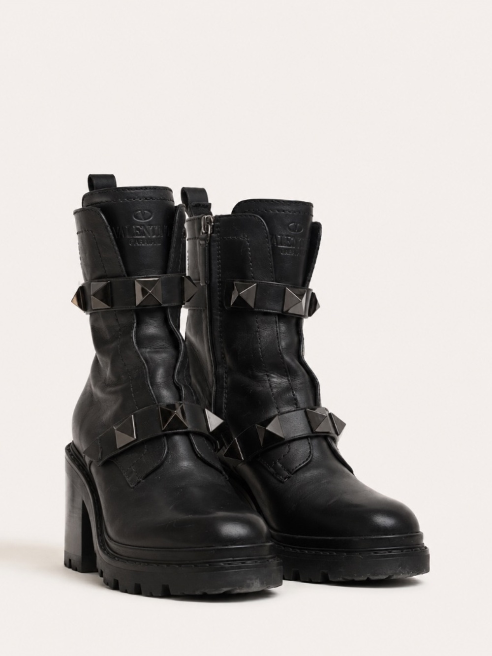 Valentino Garavani Rockstud Boots US 8